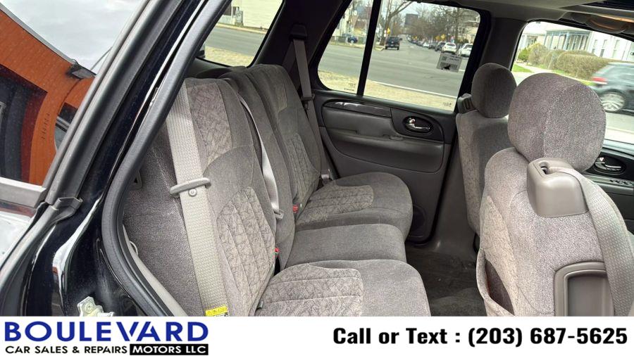 2004 GMC Envoy SLE photo