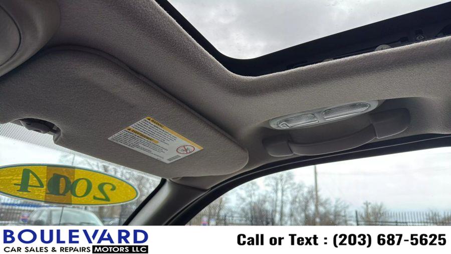 2004 GMC Envoy SLE photo