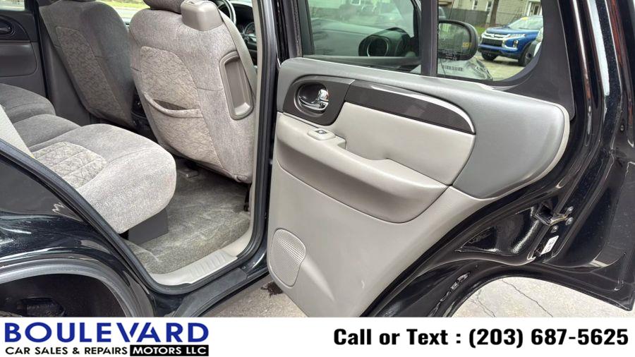 2004 GMC Envoy SLE photo