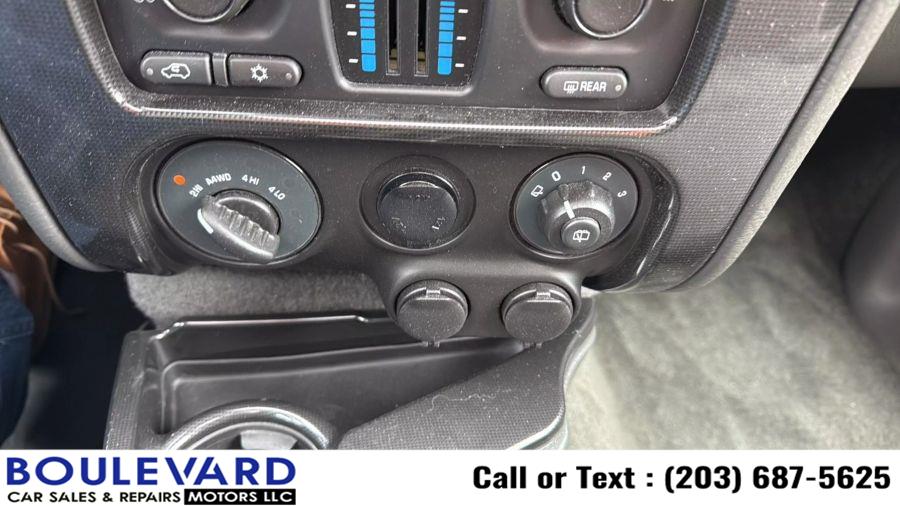 2004 GMC Envoy SLE photo