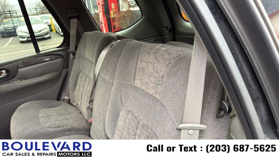 2004 GMC Envoy SLE photo