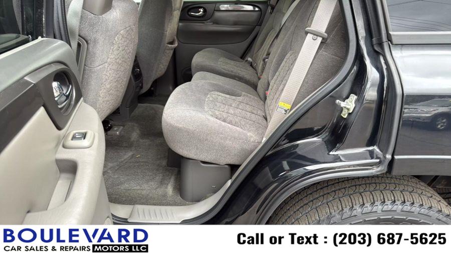 2004 GMC Envoy SLE photo
