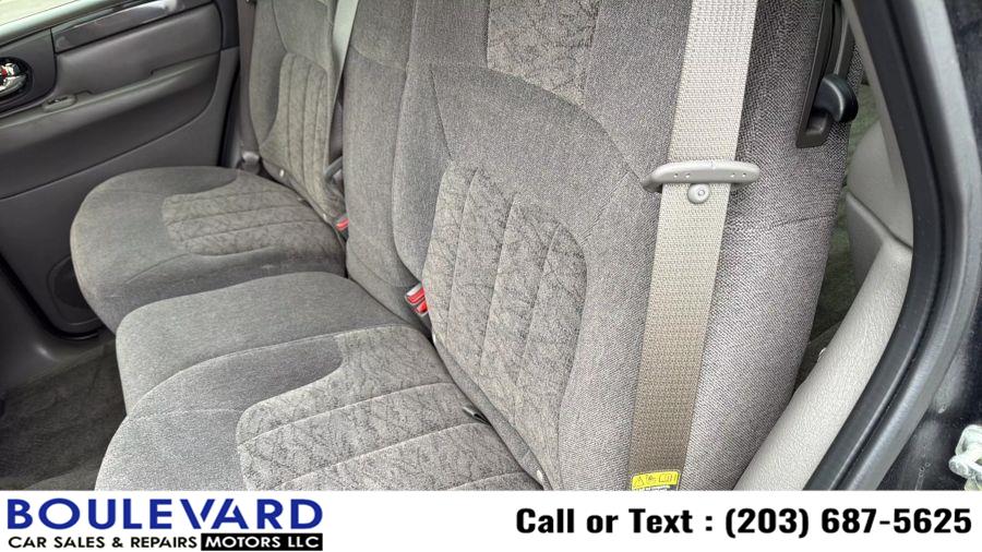 2004 GMC Envoy SLE photo