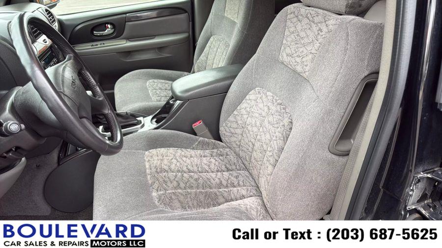 2004 GMC Envoy SLE photo