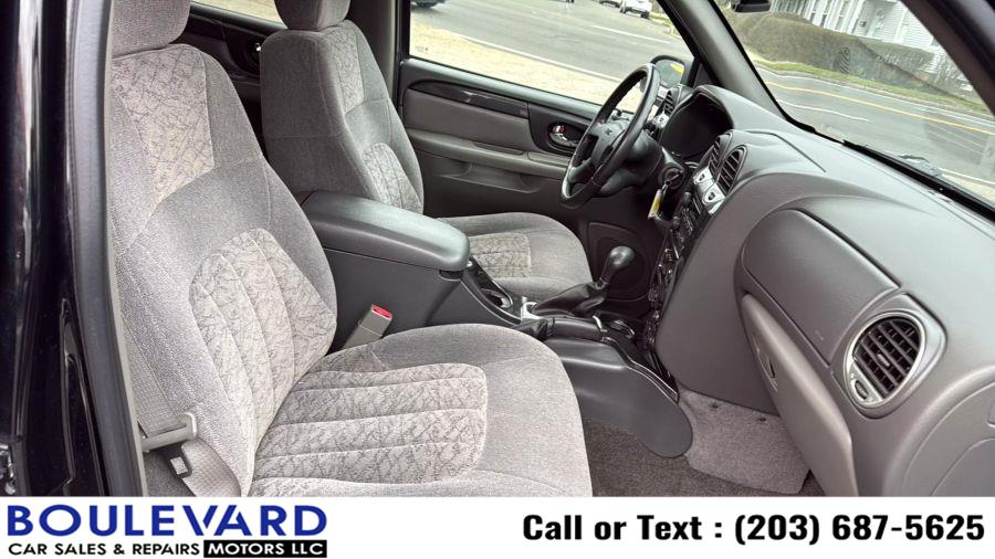 2004 GMC Envoy SLE photo