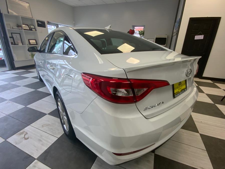 2015 Hyundai Sonata SE photo
