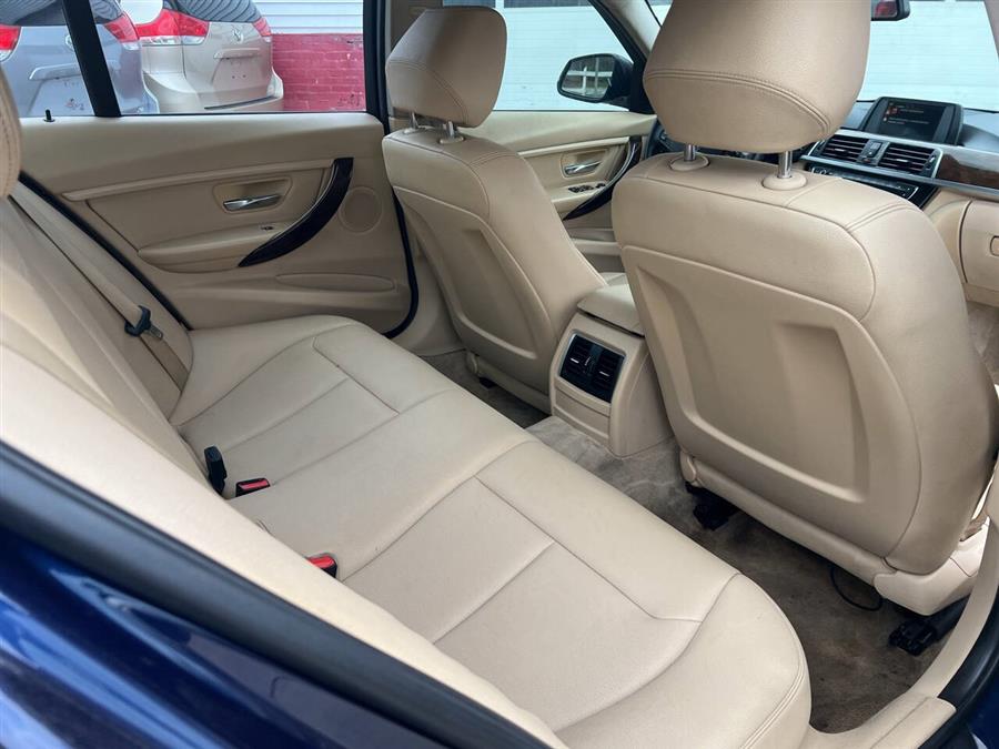 2016 BMW 3-Series 320i xDrive AWD 4dr Sedan photo