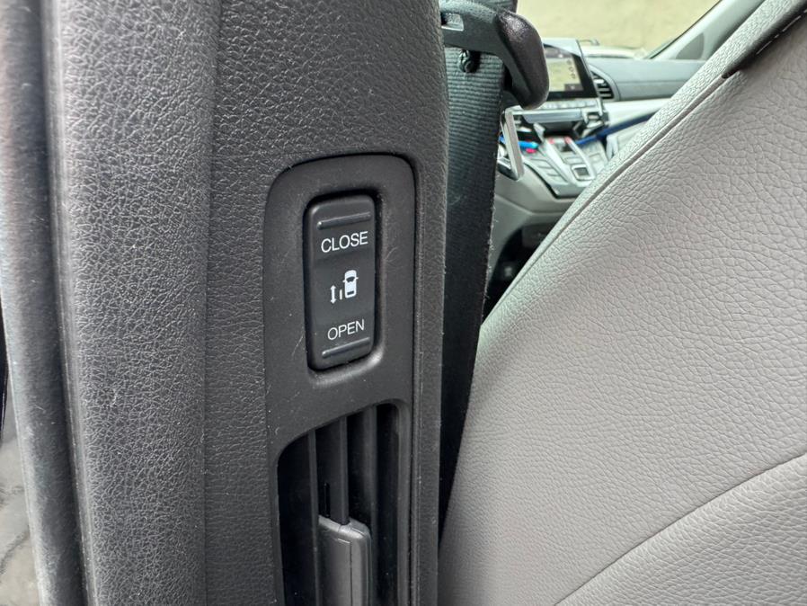 2018 Honda Odyssey Elite Auto photo