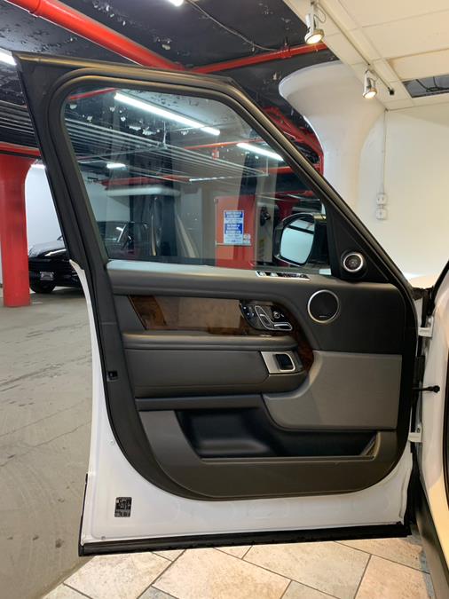 2021 Land Rover Range Rover SWB photo