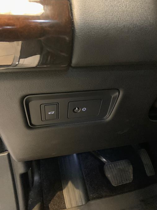 2021 Land Rover Range Rover SWB photo