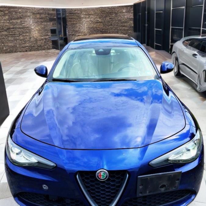 2017 Alfa Romeo Giulia Ti AWD photo