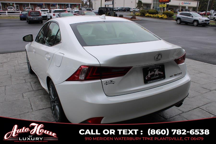 2015 Lexus IS 250 photo