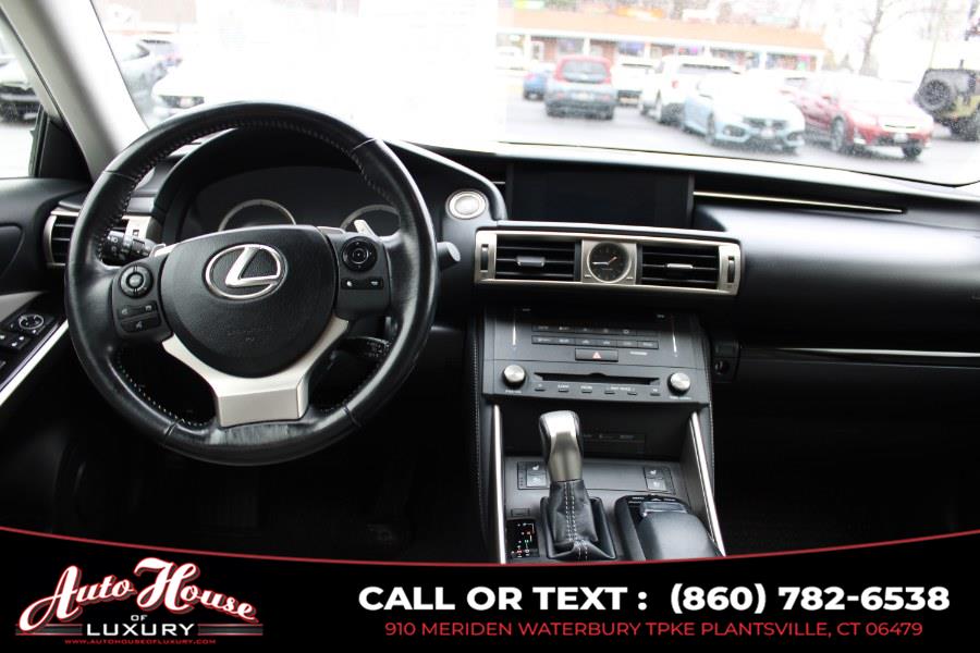 2015 Lexus IS 250 photo