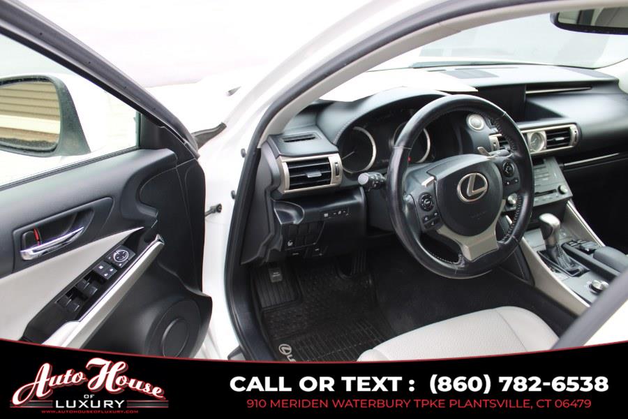 2015 Lexus IS 250 photo