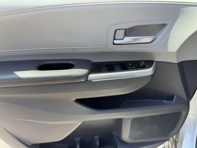 2021 Toyota Sienna XLE photo