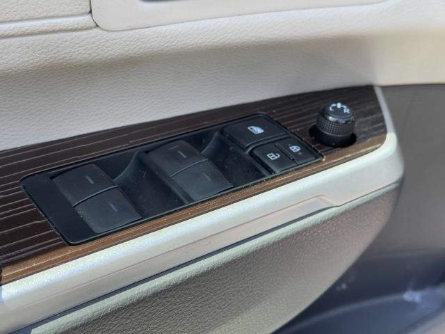 2021 Toyota Sienna XLE photo