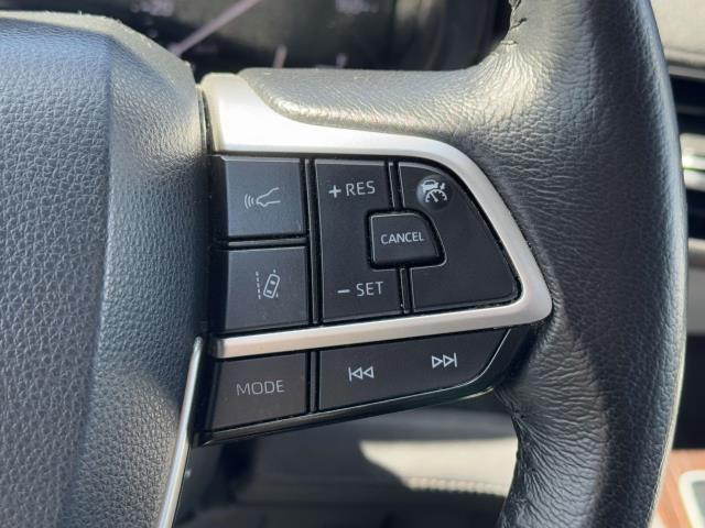 2021 Toyota Sienna XLE photo