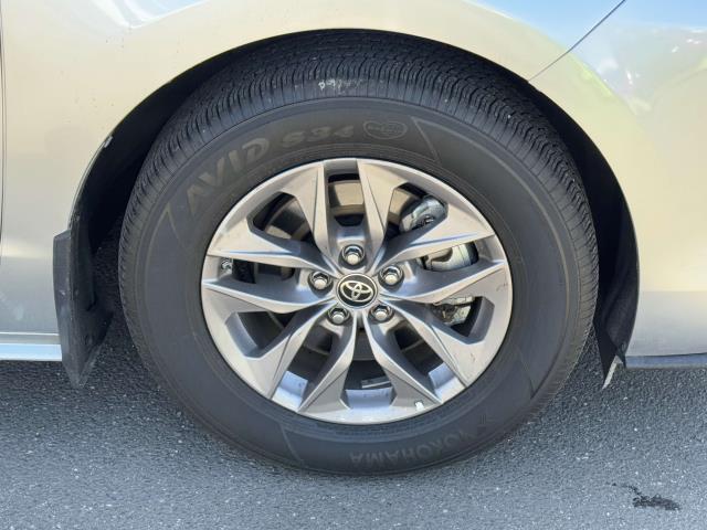 2021 Toyota Sienna XLE photo