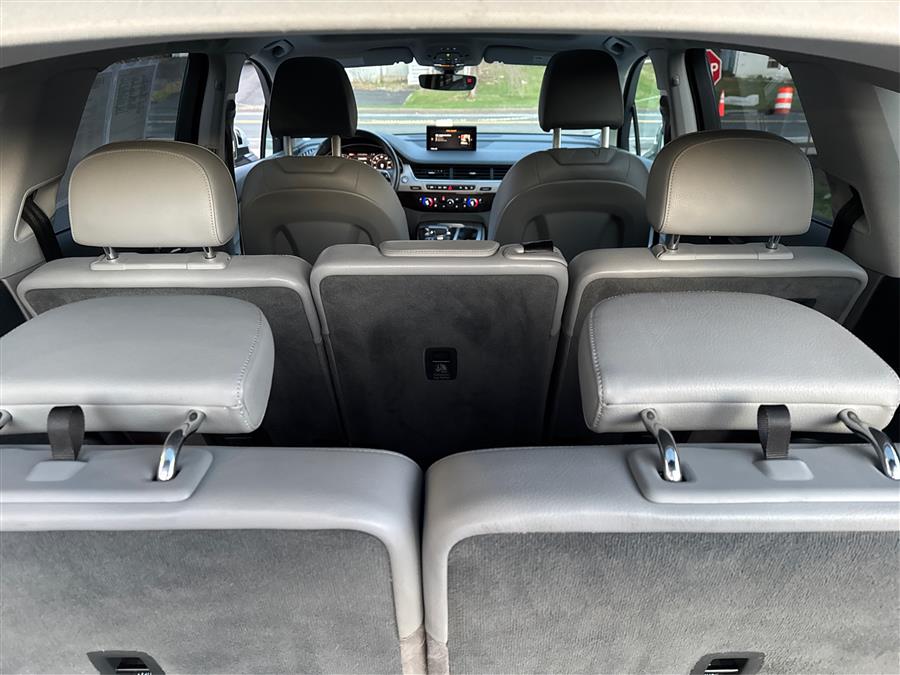 2019 Audi Q7 Premium Plus 45 TFSI quattro photo