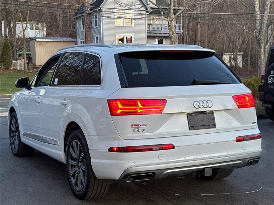 2019 Audi Q7 Premium Plus 45 TFSI quattro photo