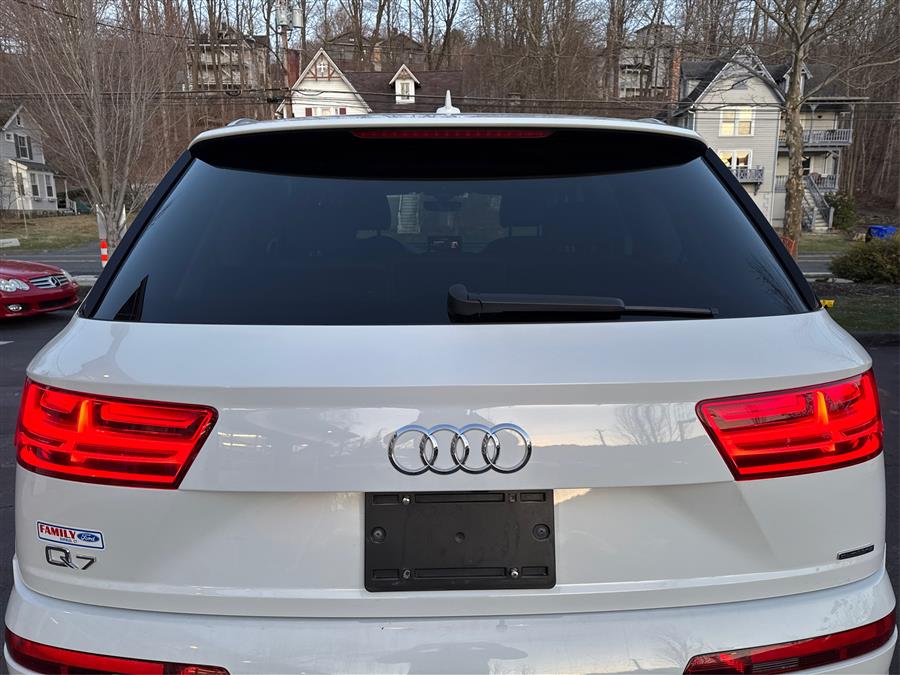 2019 Audi Q7 Premium Plus 45 TFSI quattro photo