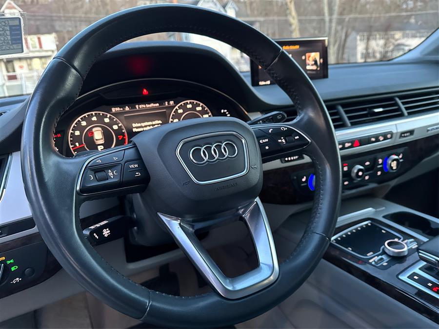 2019 Audi Q7 Premium Plus 45 TFSI quattro photo