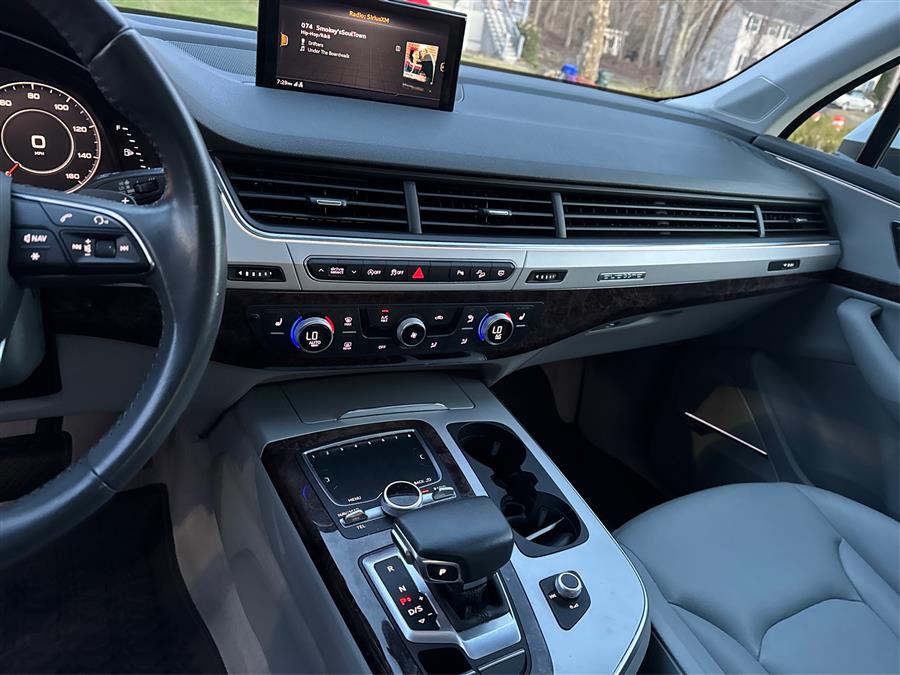 2019 Audi Q7 Premium Plus 45 TFSI quattro photo