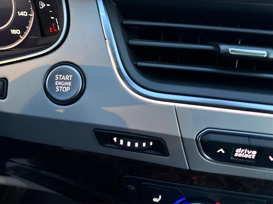 2019 Audi Q7 Premium Plus 45 TFSI quattro photo