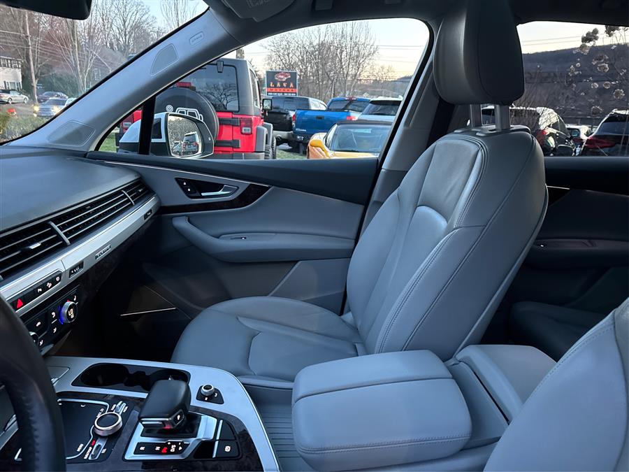 2019 Audi Q7 Premium Plus 45 TFSI quattro photo