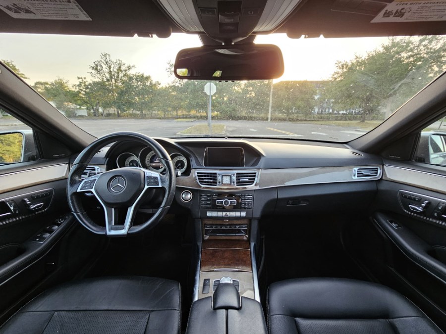 2014 Mercedes-Benz E-Class E350 4MATIC Sport photo