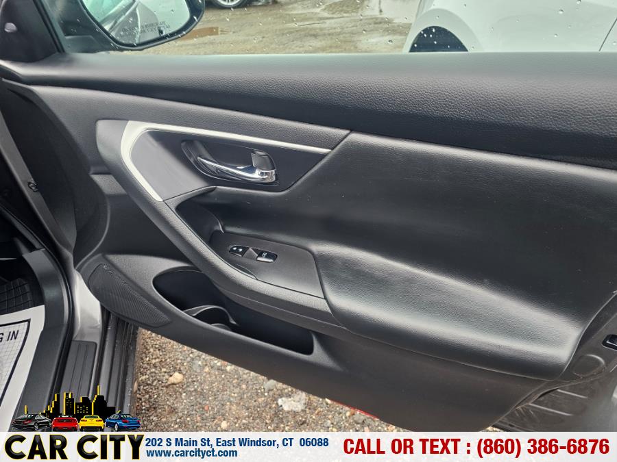2016 Nissan Altima 4dr Sdn I4 2.5 SR photo