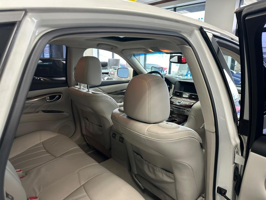 2011 Infiniti M37 x photo