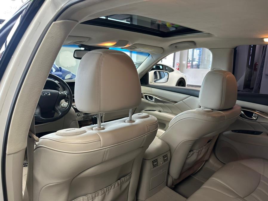 2011 Infiniti M37 x photo