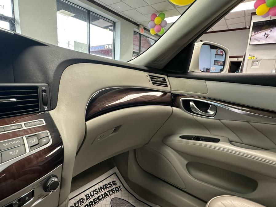 2011 Infiniti M37 x photo
