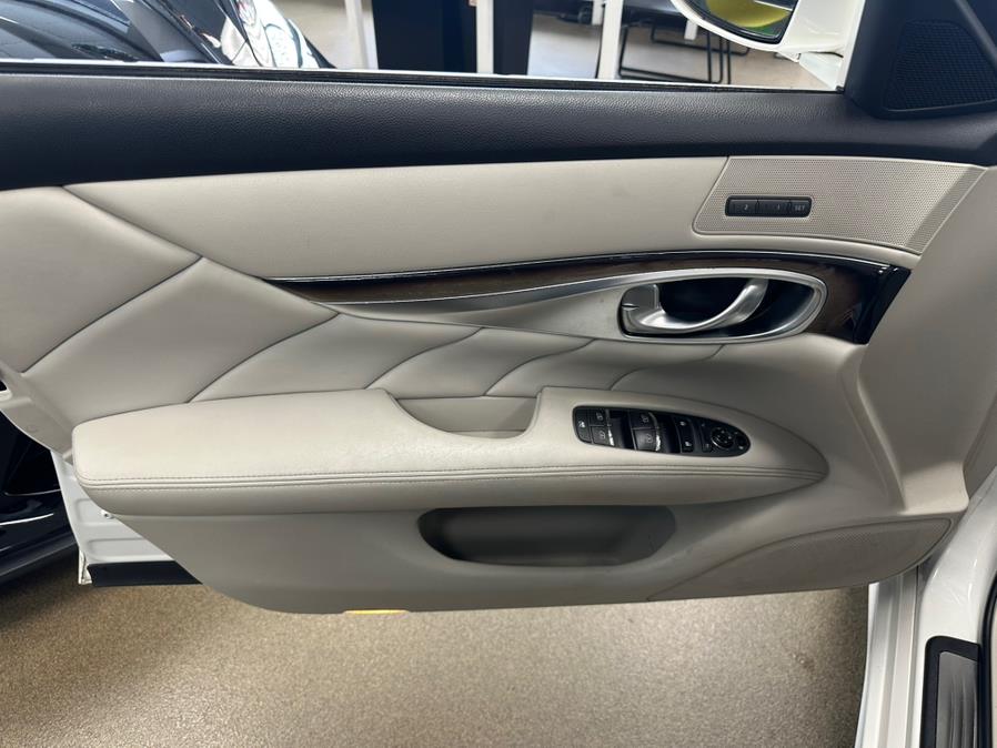 2011 Infiniti M37 x photo