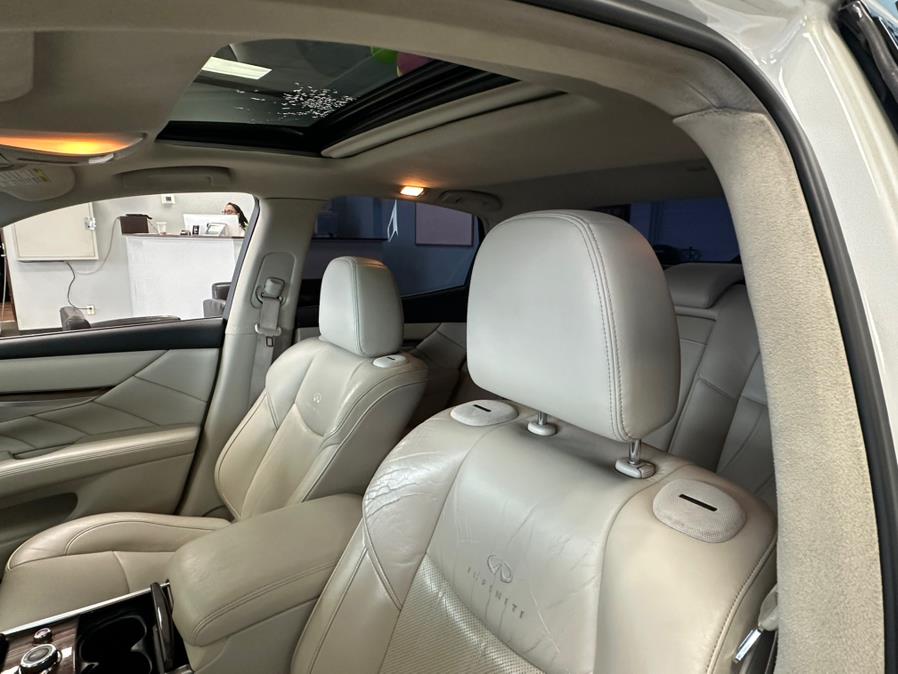 2011 Infiniti M37 x photo