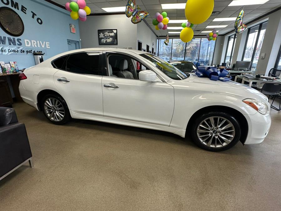 2011 Infiniti M37 x photo