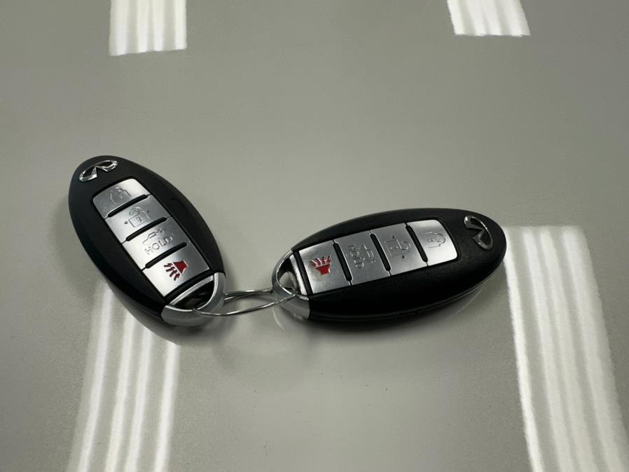 2011 Infiniti M37 x photo