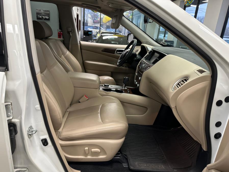 2018 Nissan Pathfinder 4x4 PLATINUM photo