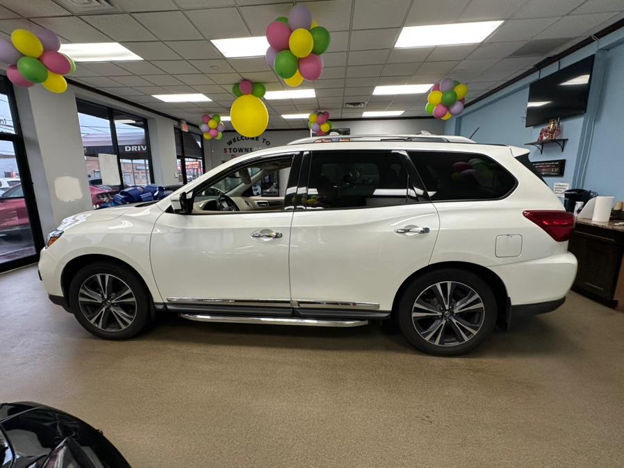 2018 Nissan Pathfinder 4x4 PLATINUM photo