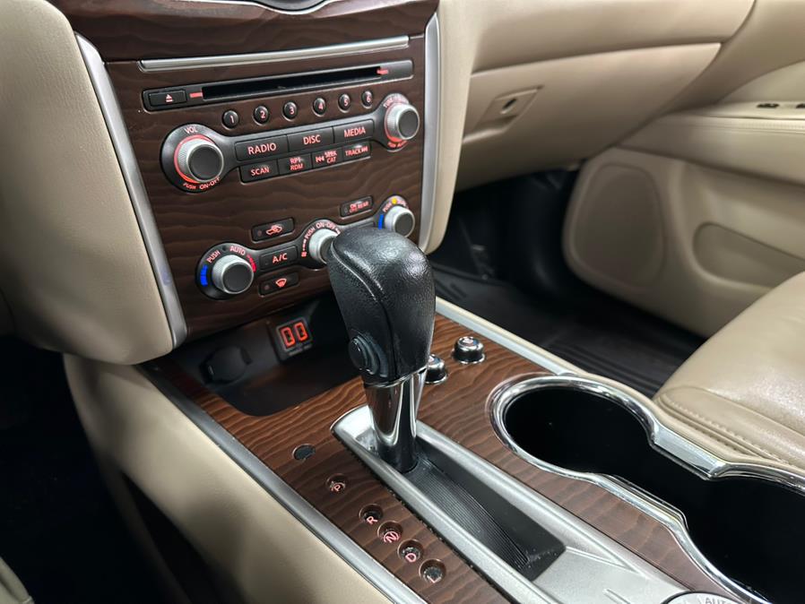 2018 Nissan Pathfinder 4x4 PLATINUM photo