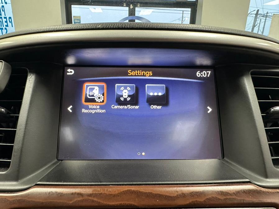 2018 Nissan Pathfinder 4x4 PLATINUM photo