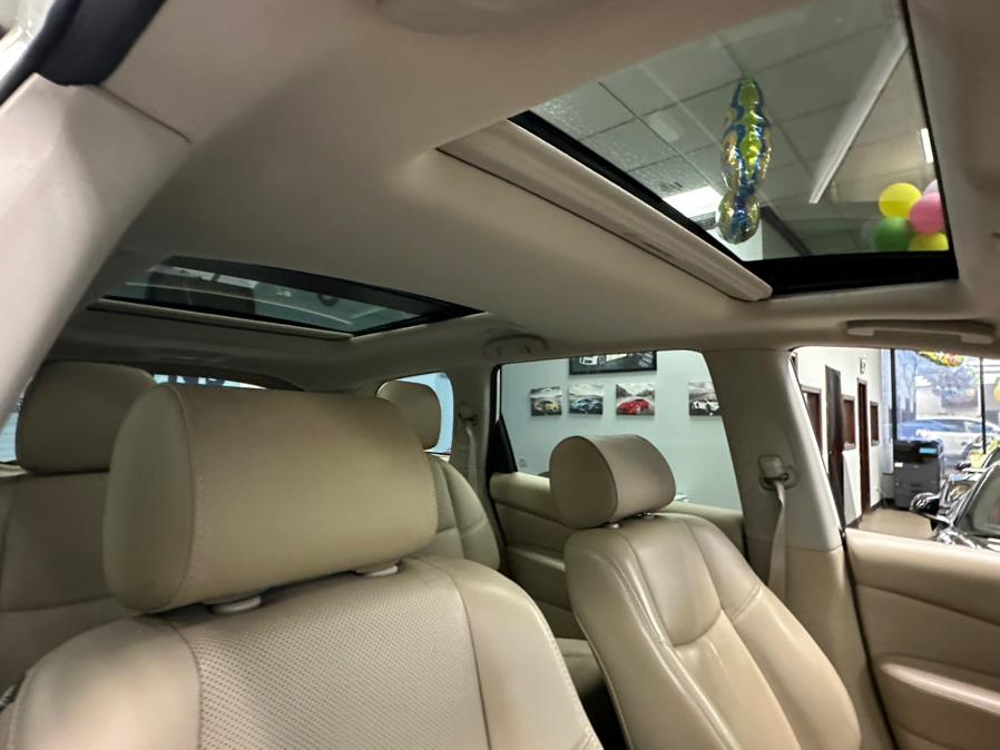 2018 Nissan Pathfinder 4x4 PLATINUM photo