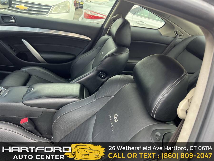 2014 Infiniti Integra photo