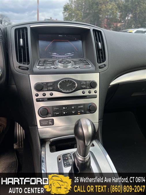 2014 Infiniti Integra photo