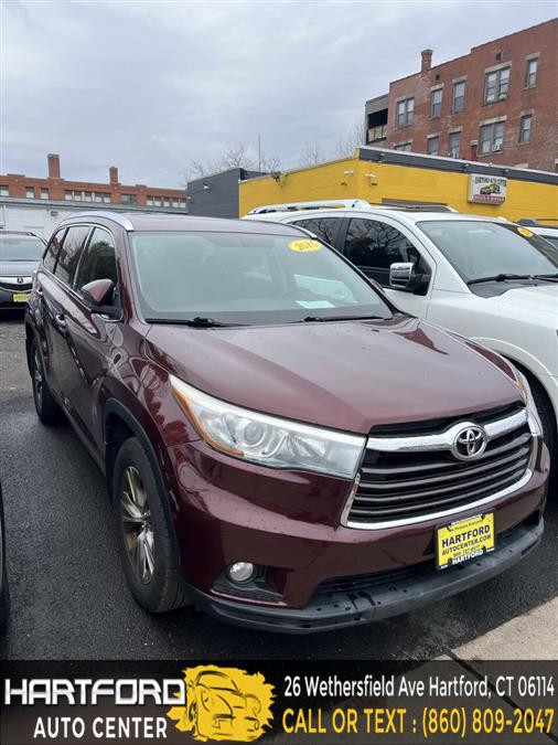 2015 Toyota Highlander XLE AWD 4dr SUV photo