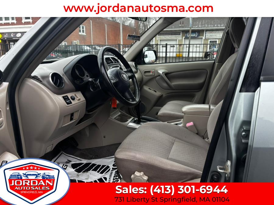 2005 Toyota RAV4 photo
