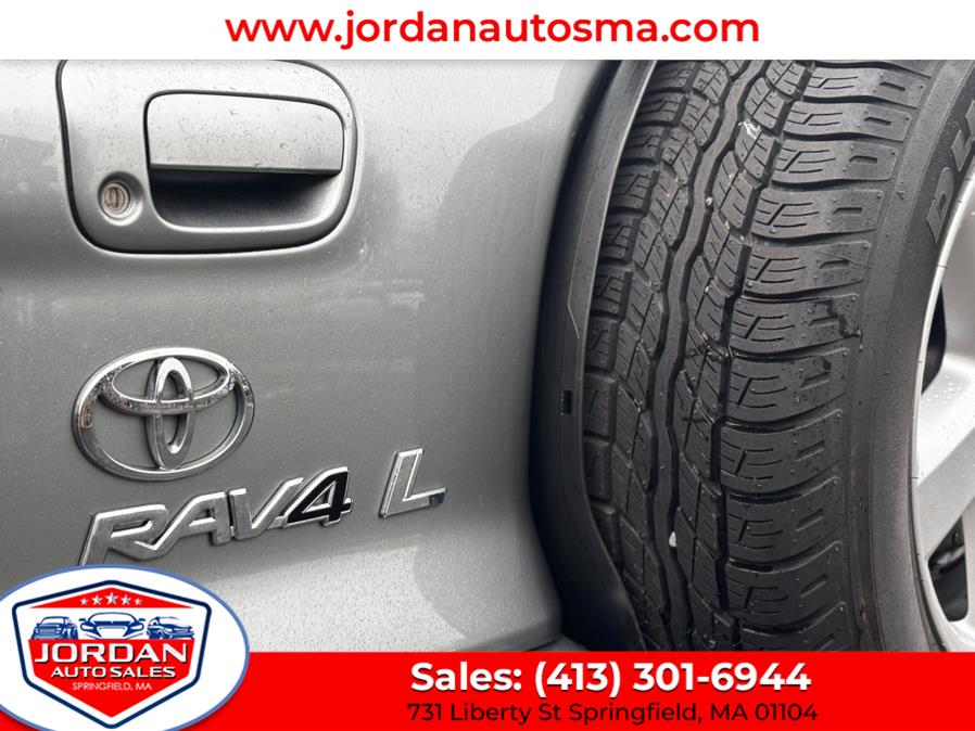 2005 Toyota RAV4 photo