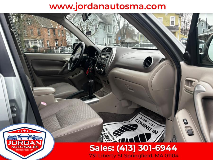 2005 Toyota RAV4 photo