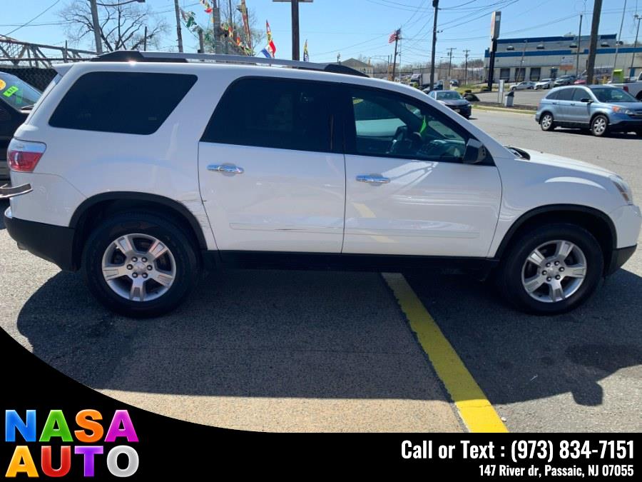 2012 GMC Acadia SLE photo